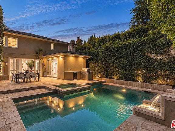 2nd image of 1124 Sierra Alta Way