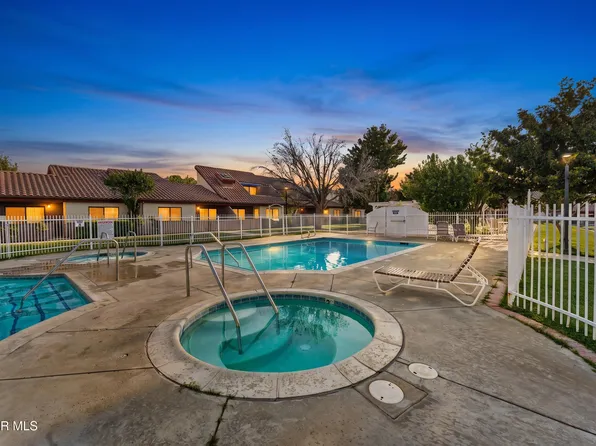 43334 32nd St W Unit 10, Lancaster, CA 93536
