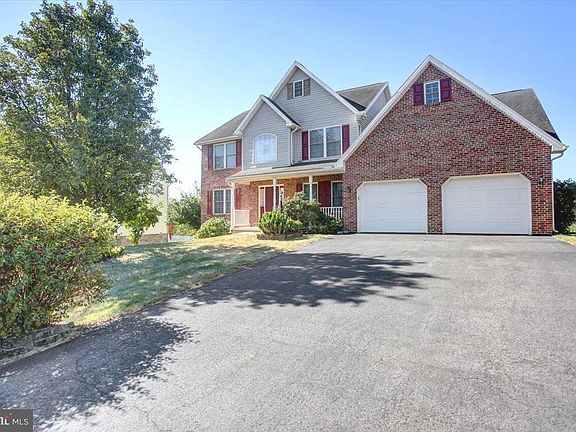 2nd image of 822 Lindia Dr
