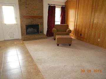 2nd image of 6004 Hillglen Dr
