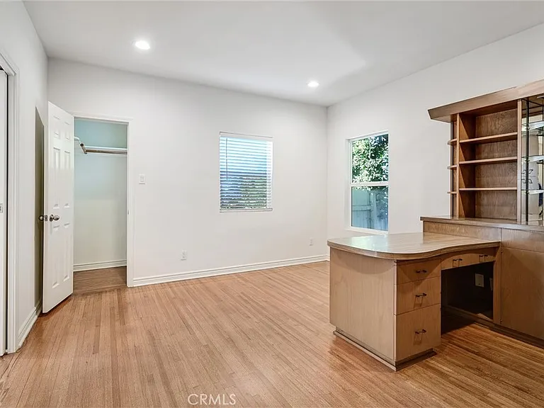 156 S Edinburgh Ave — Photo 26