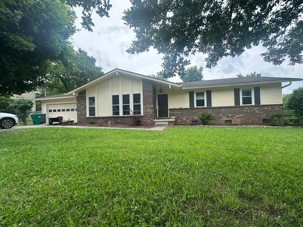 11516 Foxford Dr, Knoxville, TN 37934