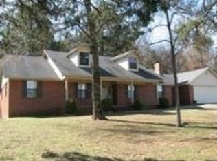 1233 Bradley Cove Rd, Russellville, AR 72802