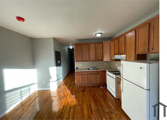 128 Morningside Ave #1 — Photo 10