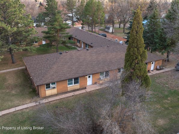 229 S Grove St, Hebron, ND 58638