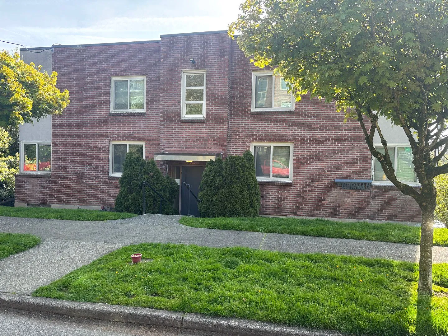 The Norman Apartments — Photo 3