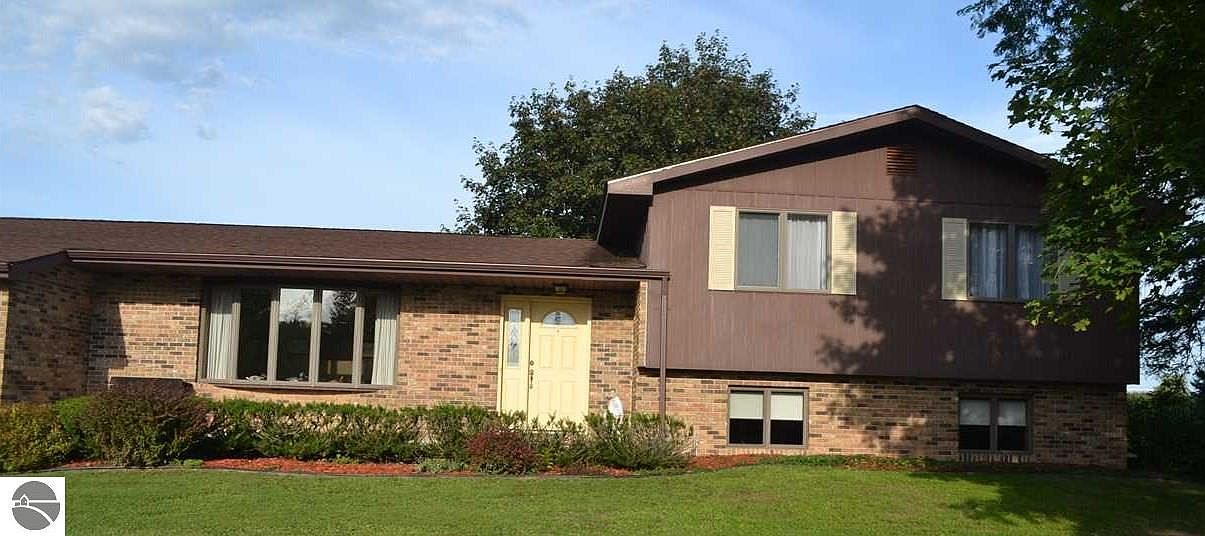 1227 Brick Rd, West Branch, MI 48661 Zillow