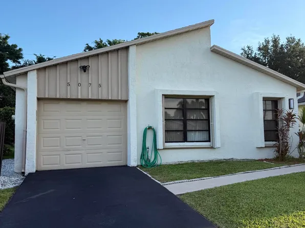 5075 Mirror Lakes Boulevard, Boynton Beach, FL 33472