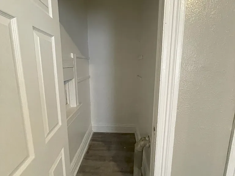 847 Clark St — Photo 10