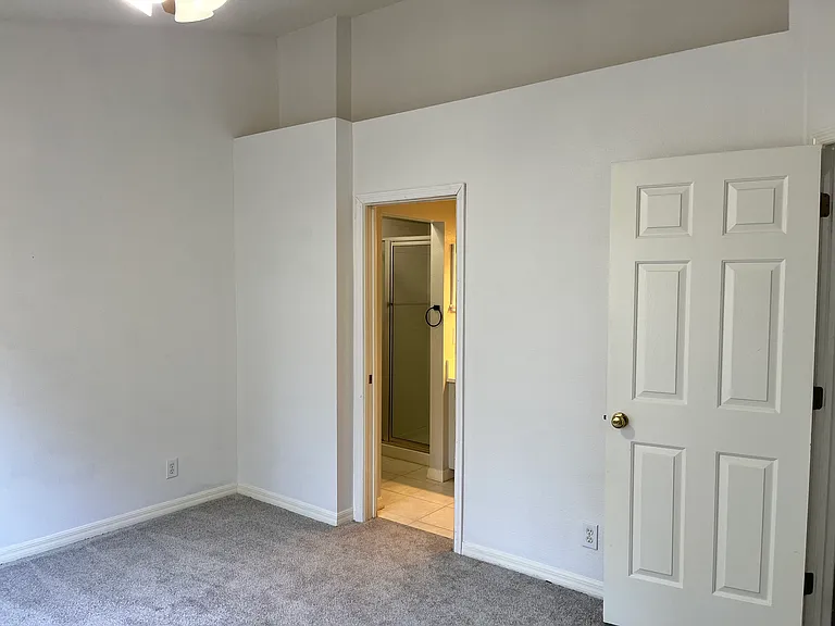 624 Black Lion Dr NE — Photo 8