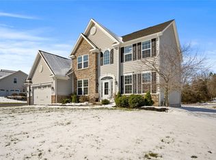 1047 Warters Cv, Victor, NY 14564