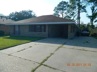 404 Oaklawn Dr, Houma, LA 70363