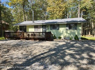 119 Livingston Ln, Gouldsboro, PA