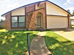 2518 Hollydale Dr, Garland, TX 75044
