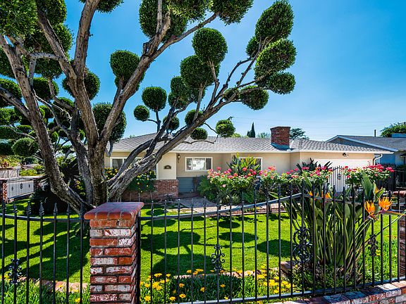 3rd image of 502 W Leadora Ave