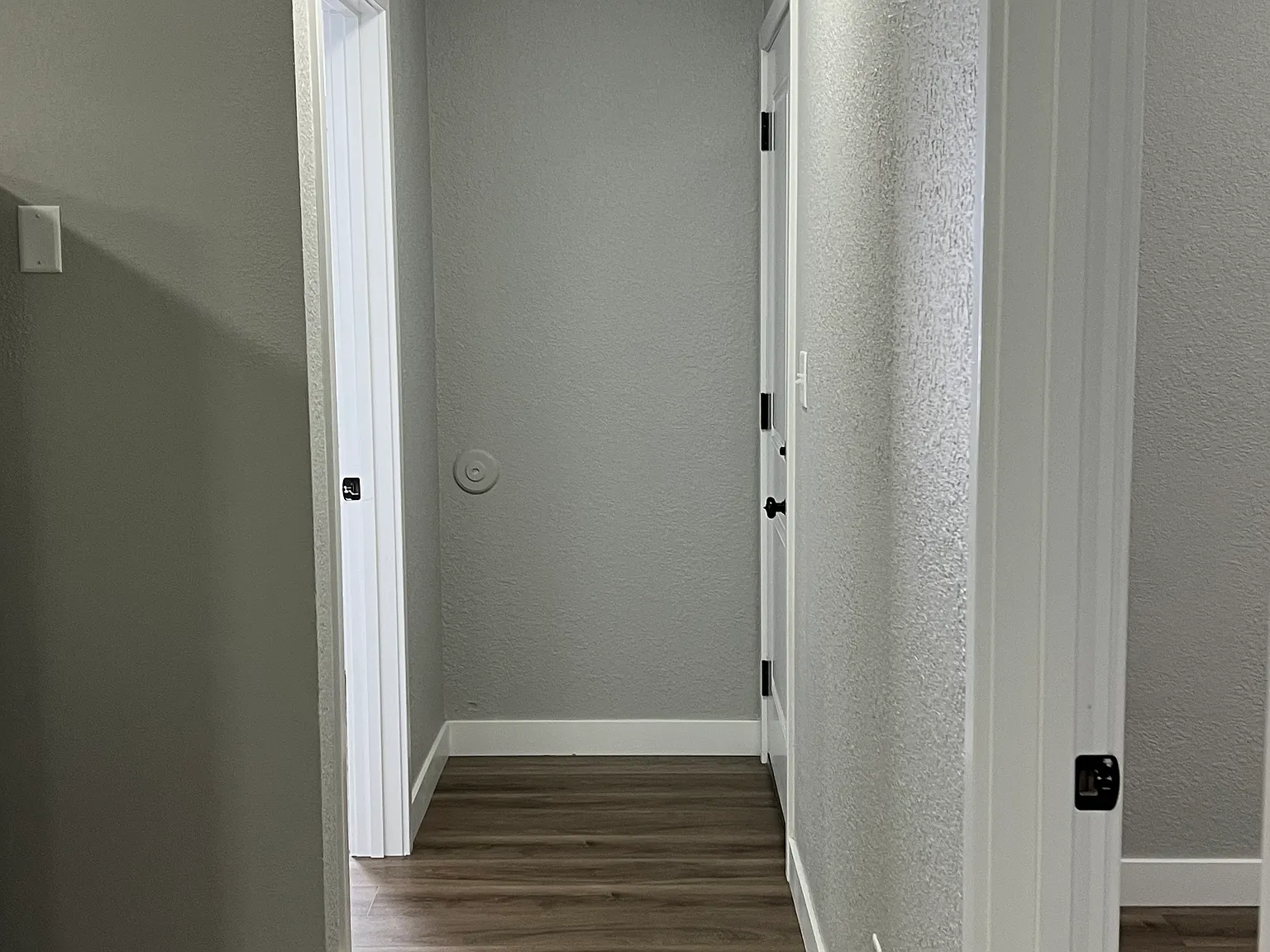 3 bed, 1000 sqft, $1,250 — Photo 4