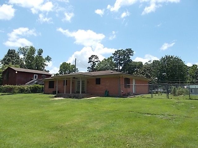 2nd image of 1605 Chinkapin Dr