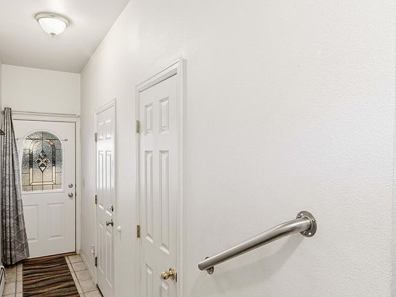 3rd image of 2544 Woodberry Dr