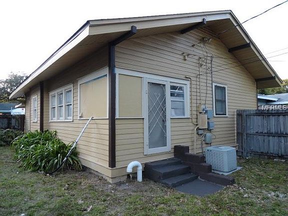 4th image of 1921 Palmetto Ave