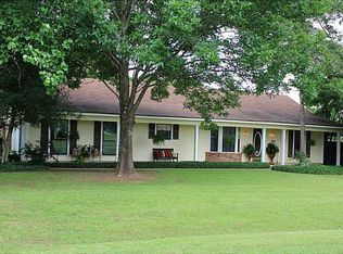 406 Clover Ln, Bossier City, LA 71112