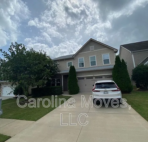 204 Barbours Ln — Photo 2
