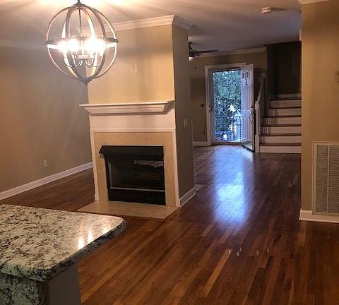 4th image of 105 Lea Ave APT 1