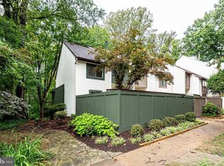 1575 Inlet Ct, Reston, VA 20190