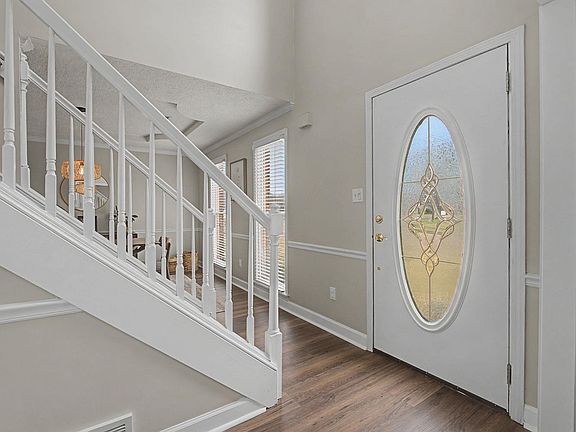 4th image of 1321 Grey Wolf Dr