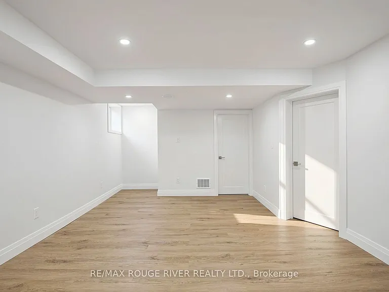344 Centennial Rd #BASEMENT — Photo 14