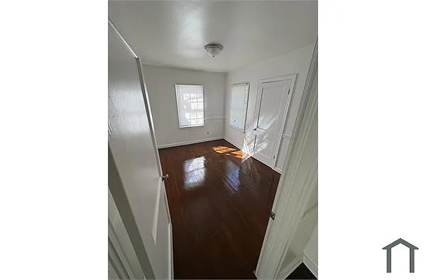 Building Photo - 3164 Emogene St