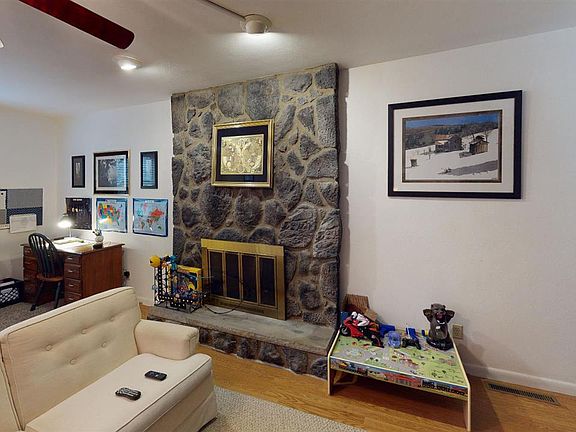 4th image of 4921 Dempsey Dr
