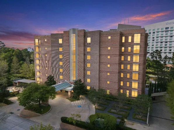 3 Waterway Ct APT 1B, Spring, TX 77380