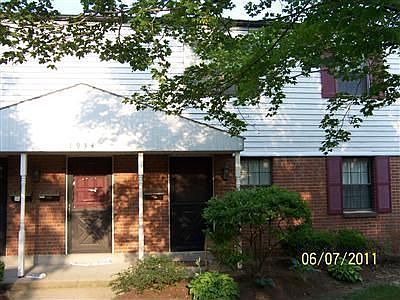 1st image of 1934 Chaucer Dr