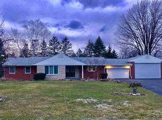 7680 Hillshire Ct, Saginaw, MI 48609