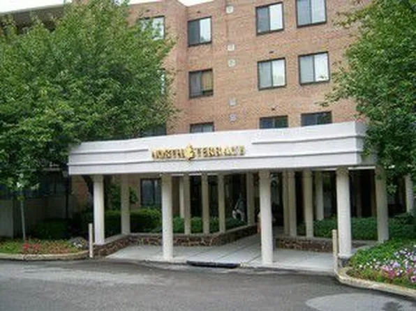 1655 Oakwood Dr #420, Penn Valley, PA 19072