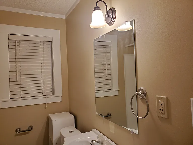 4006 Foster Ave SW #A — Photo 8