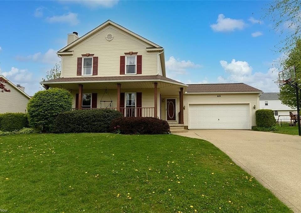 1st image of 674 Oakcrest Dr