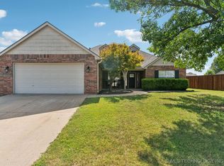 8946 N 155th East Ave, Owasso, OK 74055