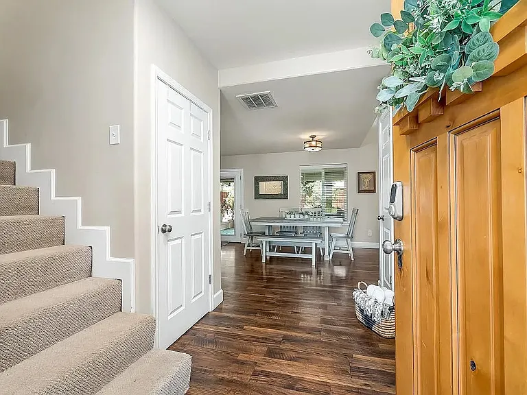 152 W Omaha Ave — Photo 3