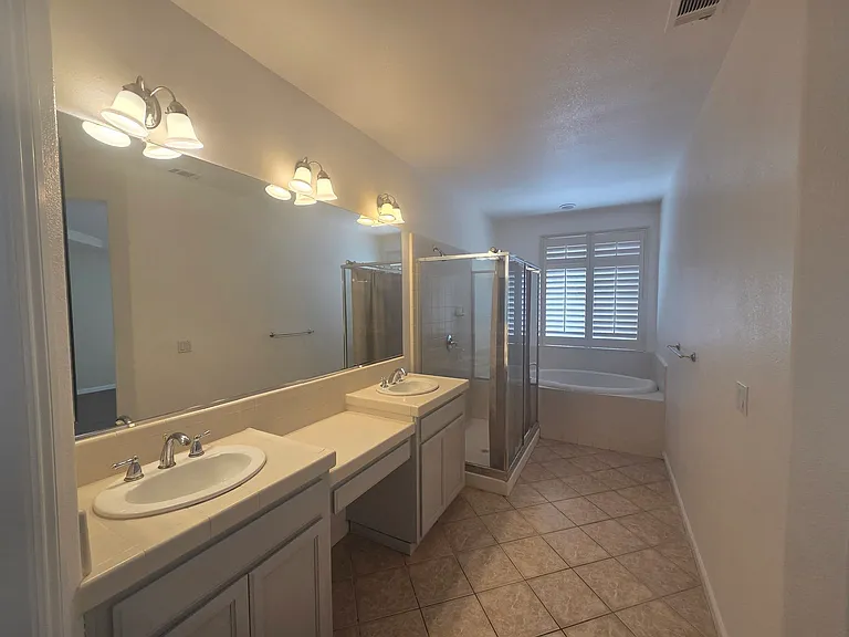 2086 Shenandoah Dr — Photo 21