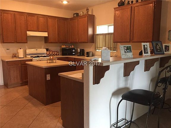 4th image of 9055 Jumping Jacks Ave