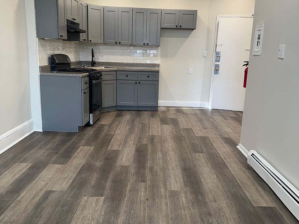 1st image of 466 Union Ave #1F