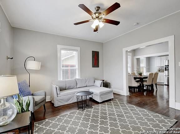 3rd image of 529 Devine St