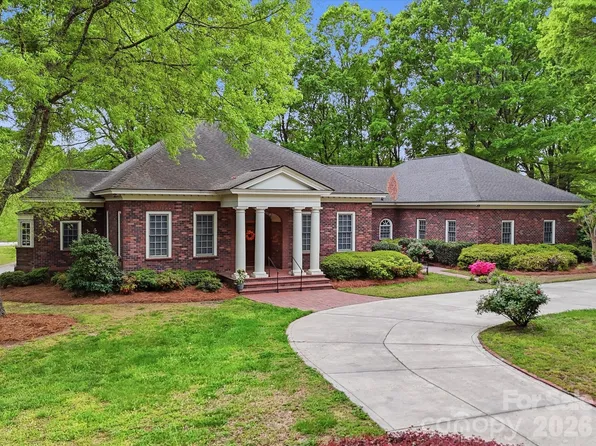 1215 Rosa Dr, Monroe, NC 28112