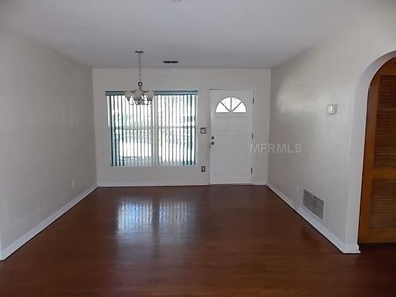 5th image of 2588 Parkway Dr