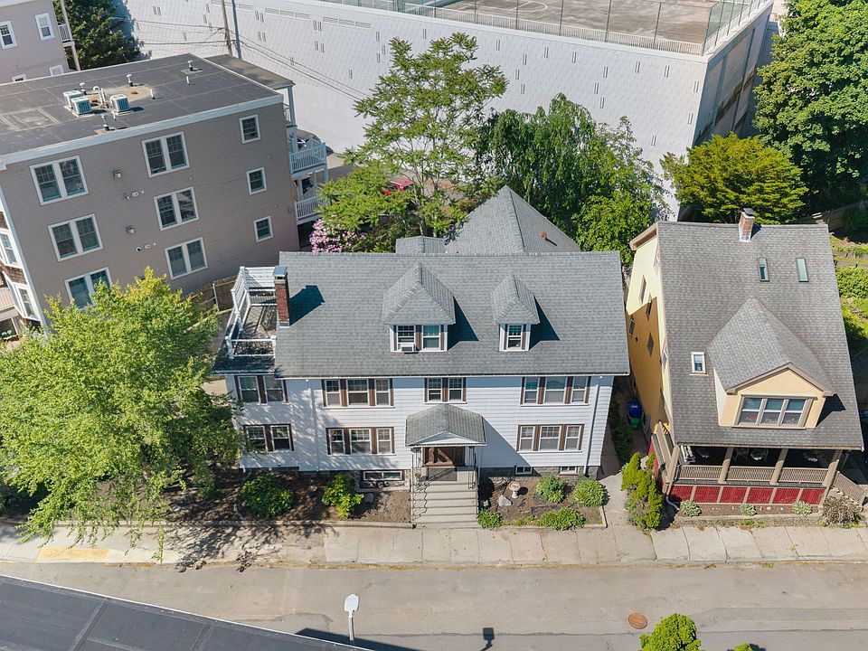1st image of 9 Parkwood Ter #2