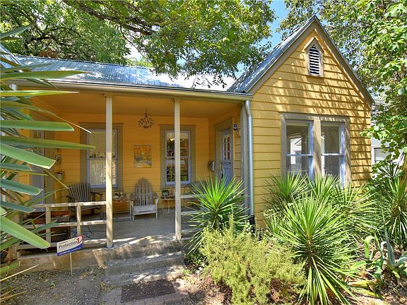 2nd image of 1606 Alta Vista Ave