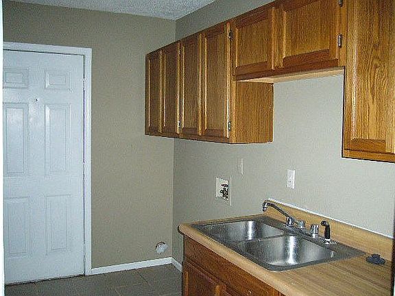 Kitchen in warm colors