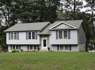 1803 Crazy Horse Dr, Auburn, PA 17922