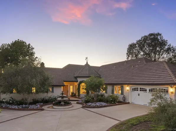 5 Country Glen Rd, Fallbrook, CA 92028